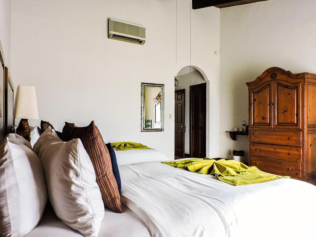 Hacienda Bajamar Hotell La Mision Exteriör bild